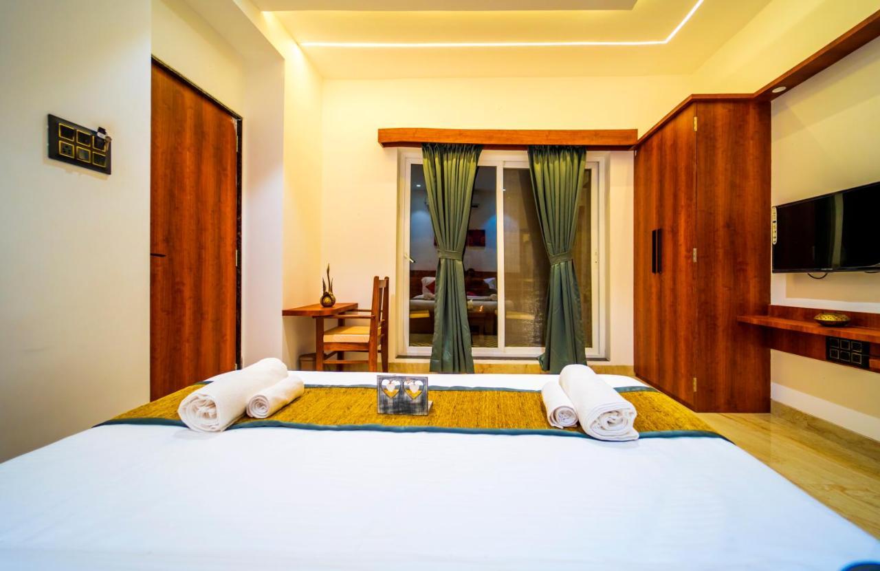Canvasand By Eease Hospitality Hotel Nāgaon Exterior foto